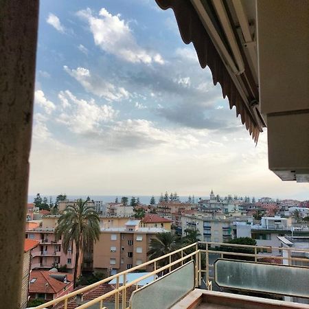 Ferienwohnung Attico Con Vista Mozzafiato Bordighera Exterior foto