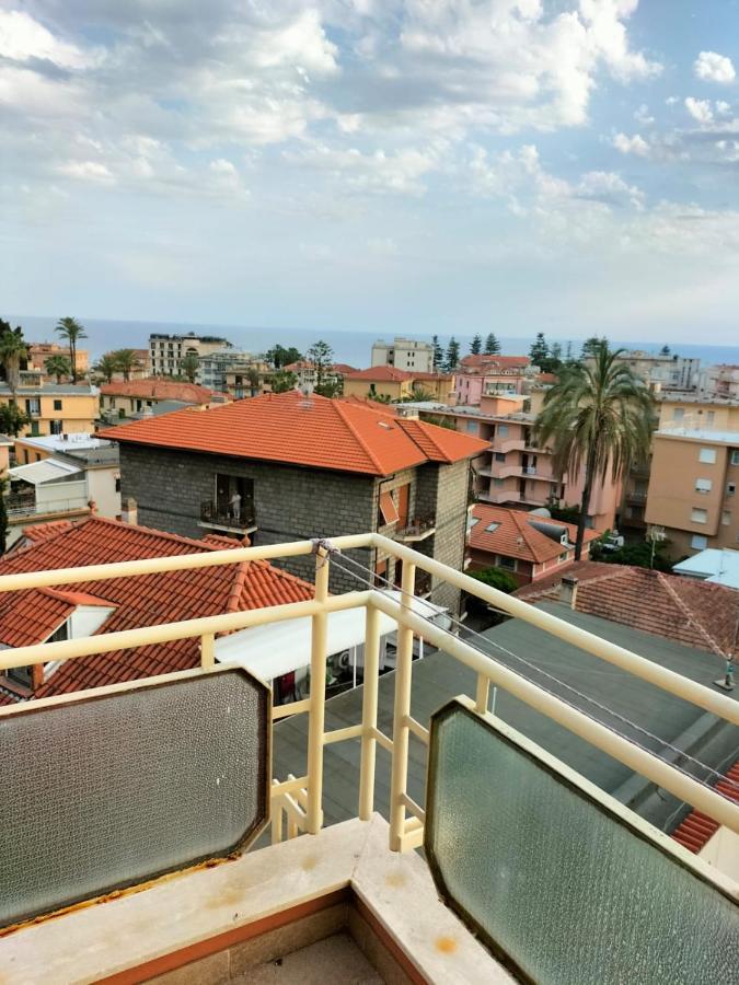Ferienwohnung Attico Con Vista Mozzafiato Bordighera Exterior foto